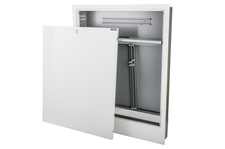 Flush-mounted manifold cabinets with space for a control strip